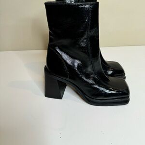 Steve Madden - Melissa Black Patent Booties Size: 7 Black patent